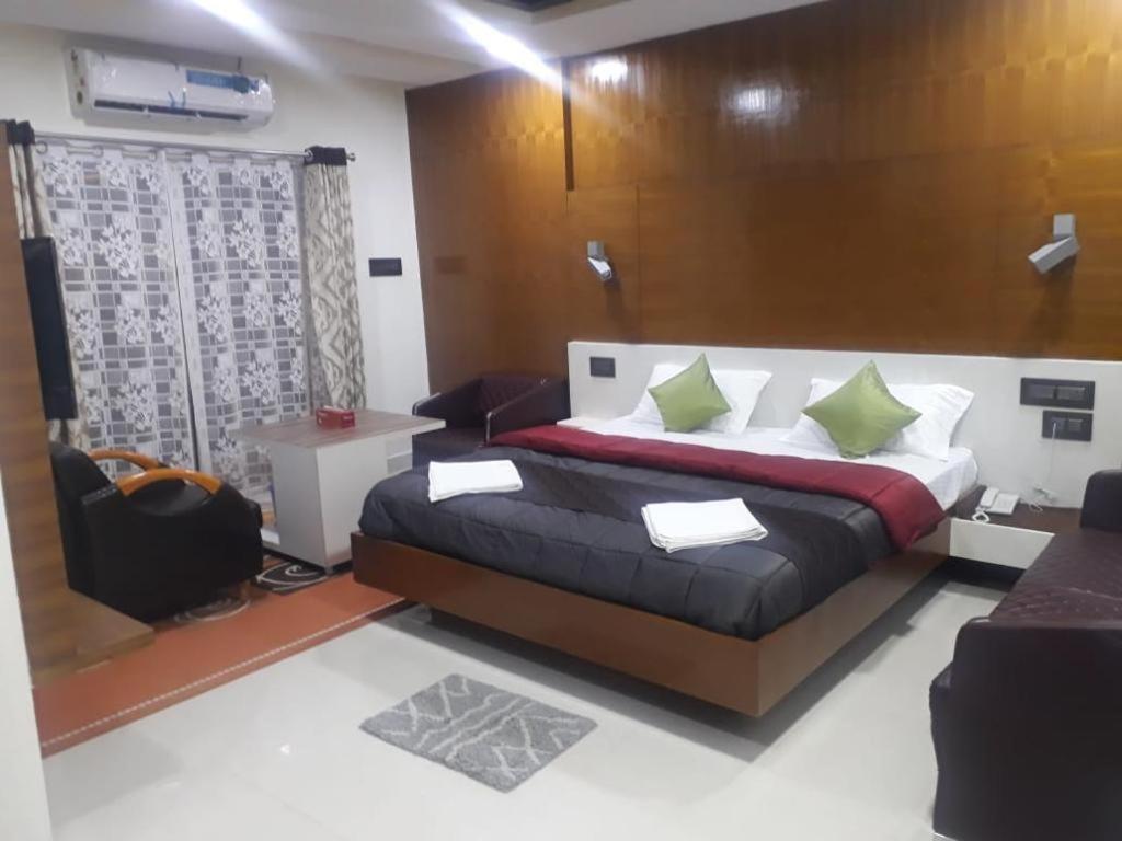 Grand Meridian Vinnamangalam Kültér fotó